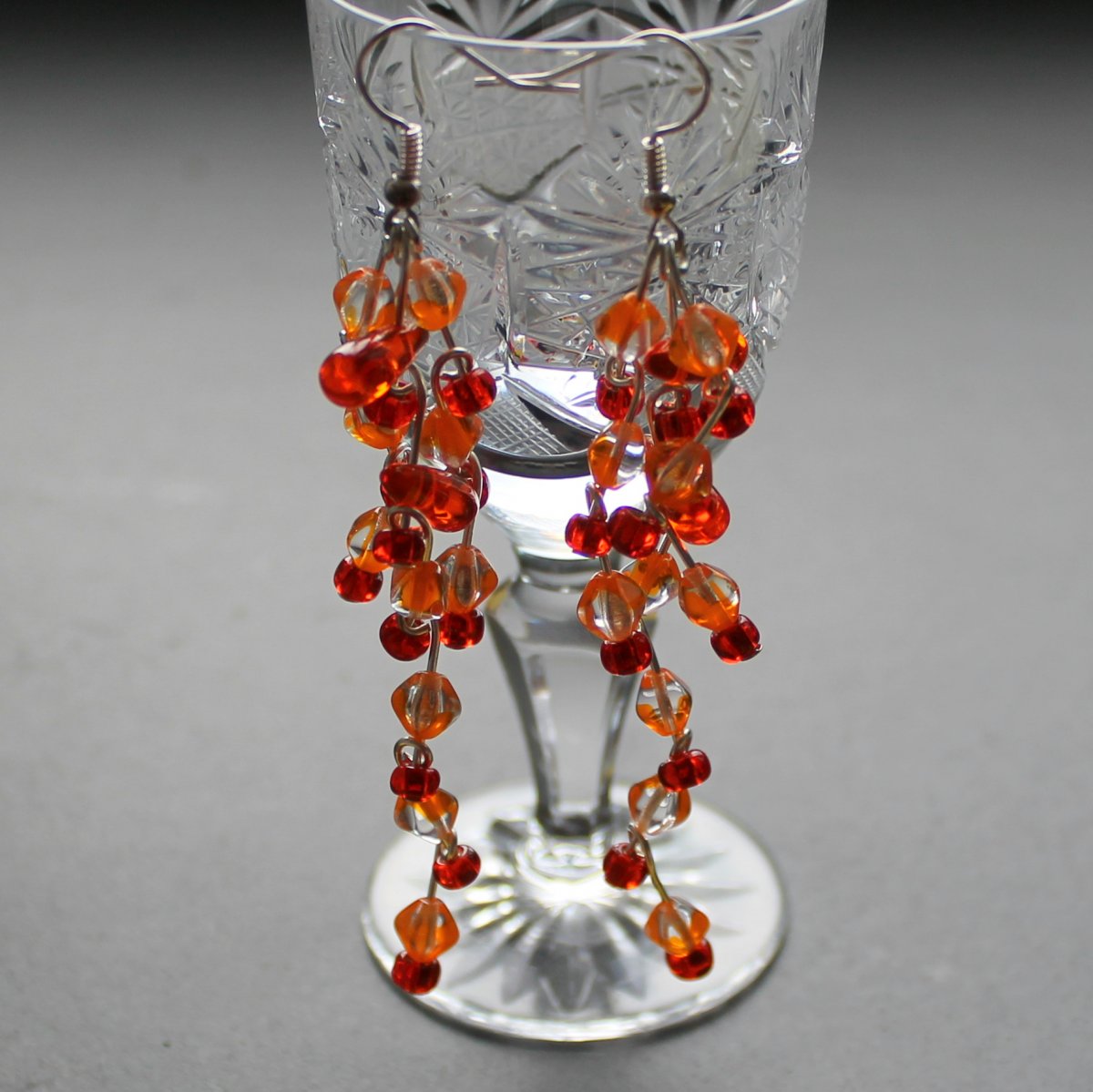 Náušnice s oranžovými kapkami