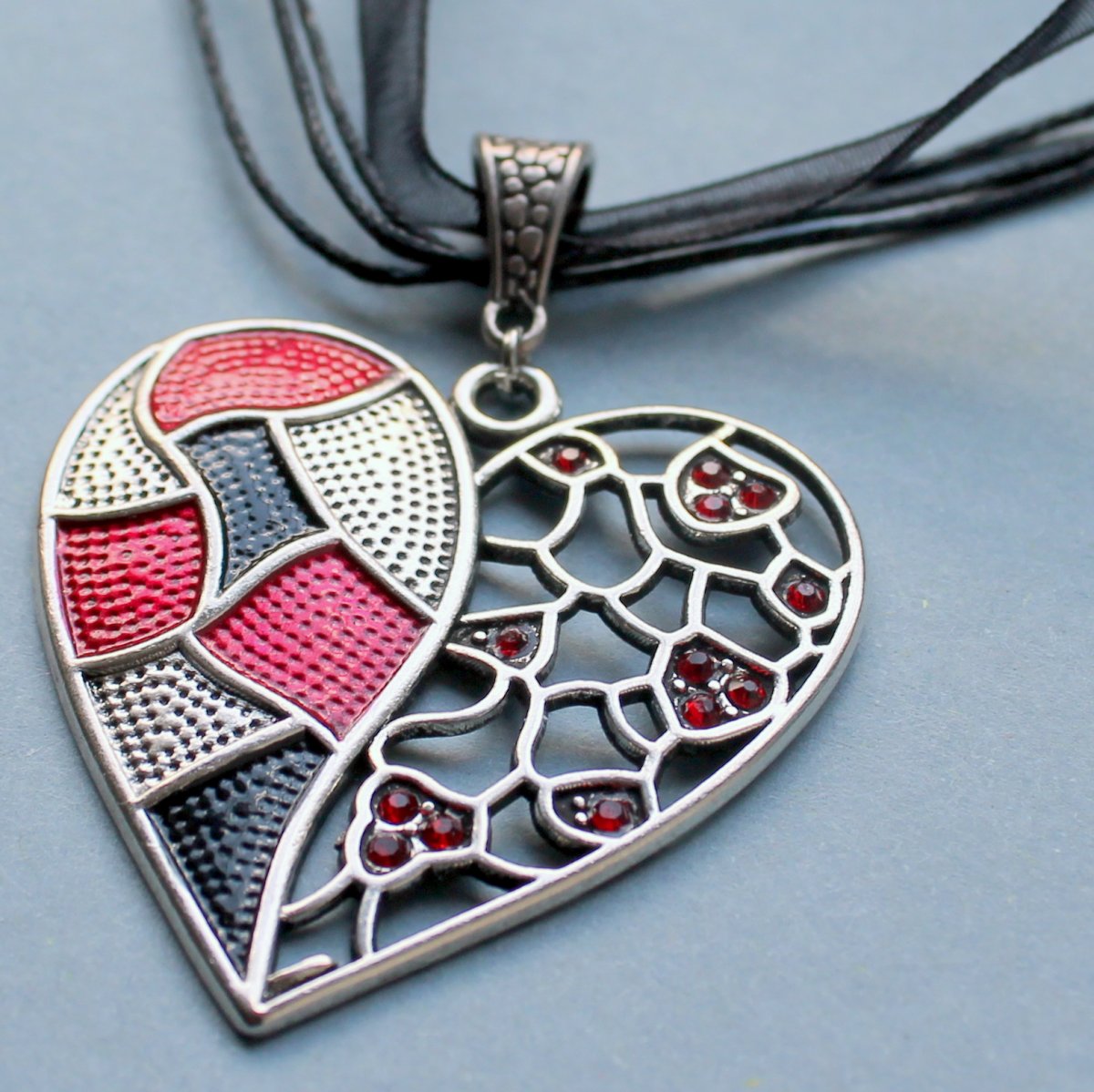 Když rozkvete kov - náhrdelník