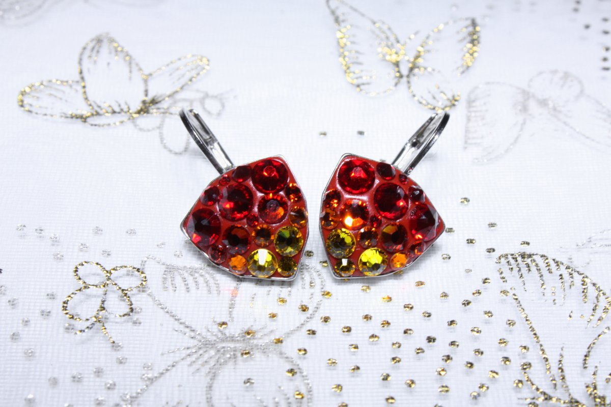 Ohnivé trojůhelníčkové náušnice