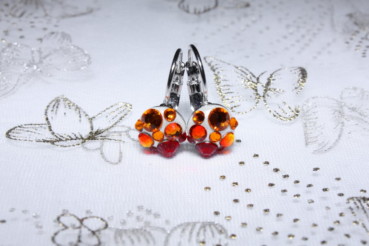 Bílo-oranžové dětské náušnice