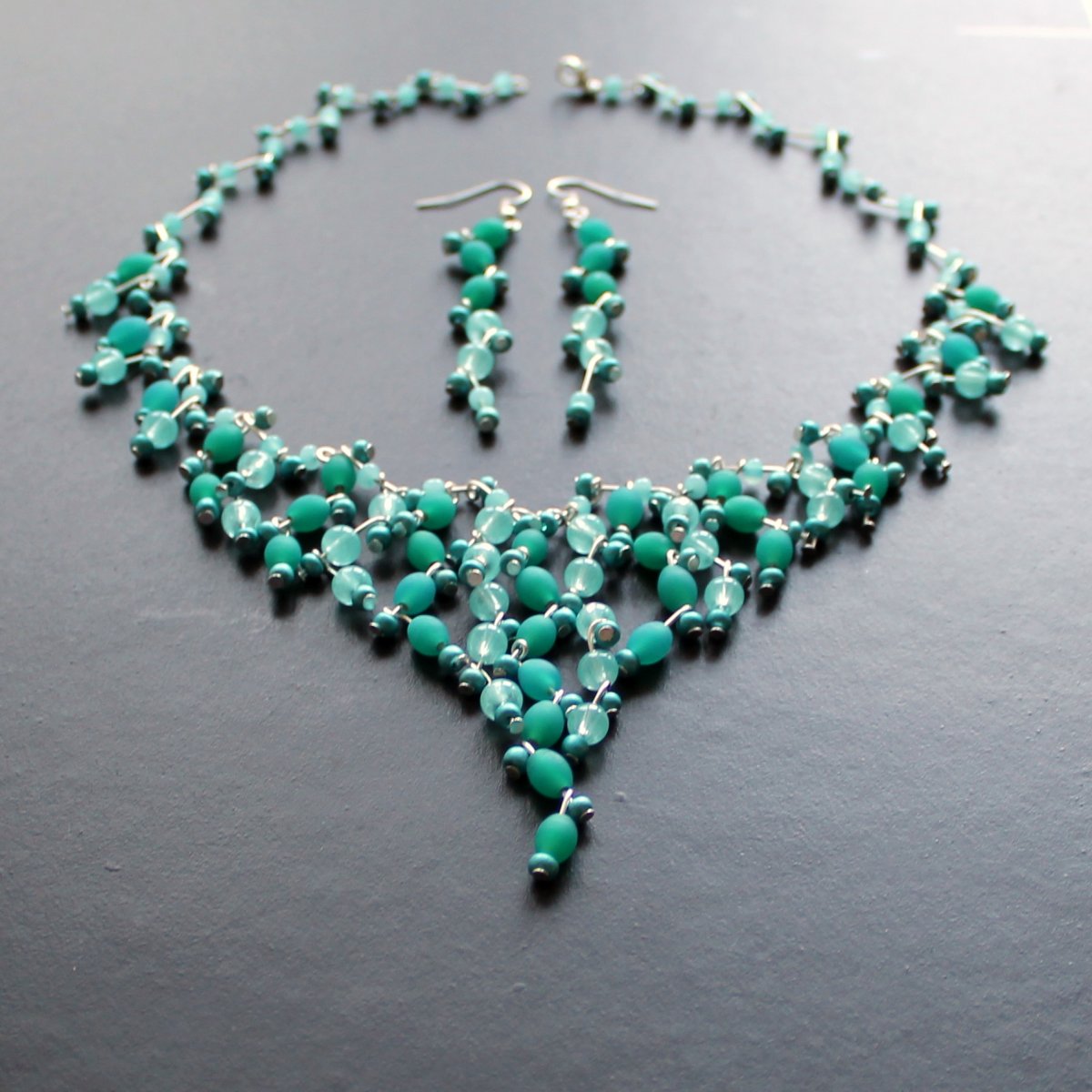 Mezi mořskou a tyrkysovou