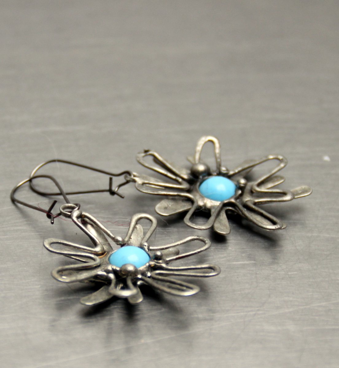 NÁUŠNICE MODŘENKY