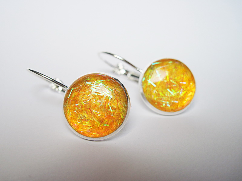 Žluto-oranžové třpytivky