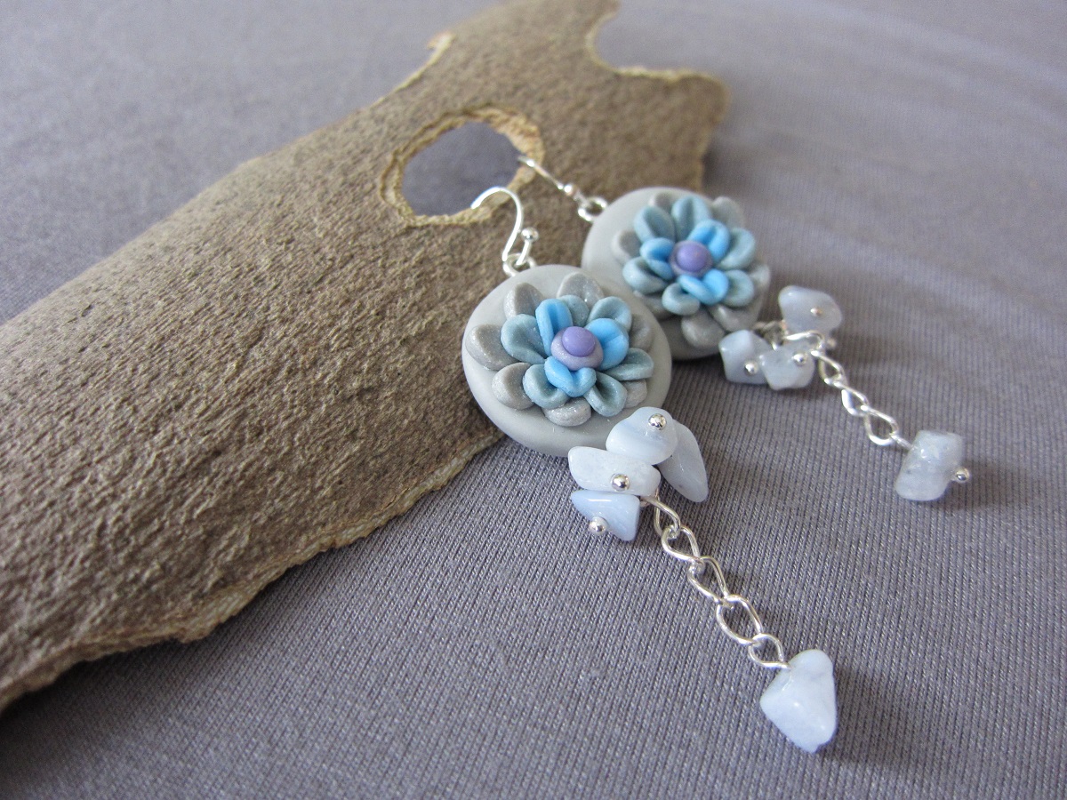 Kyti s chalcedonem ...