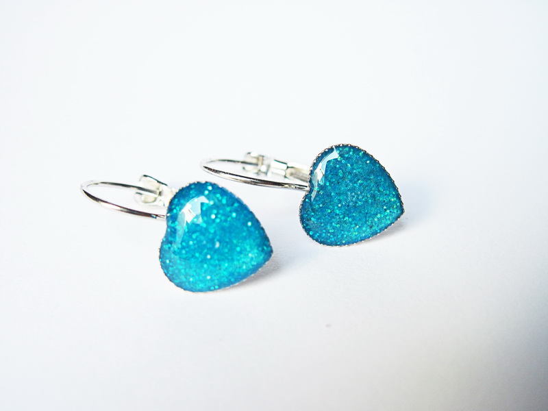 Třpytivá tyrkysová srdíčka