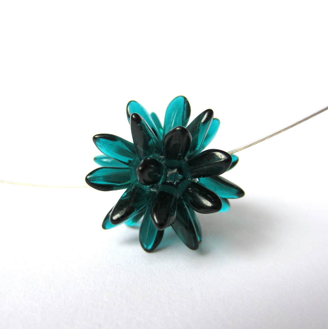 MINI ježek indigo-náhrdelník