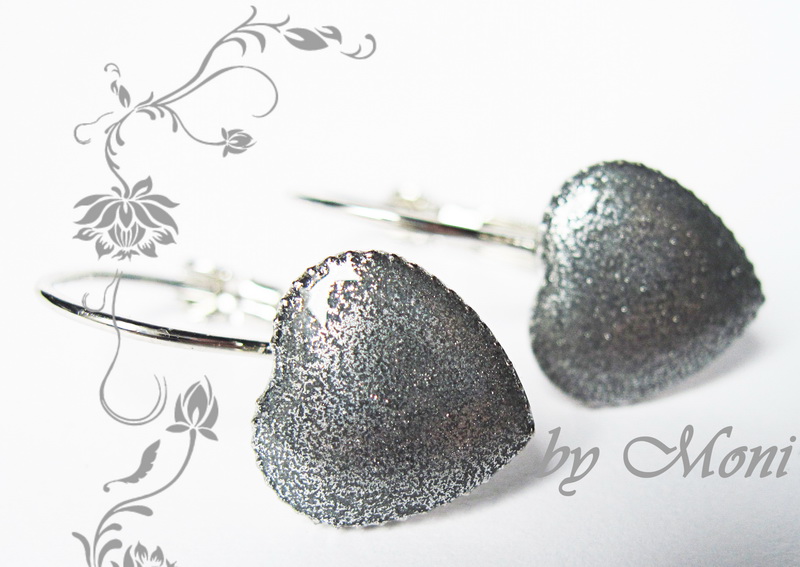 Stříbrná srdíčka