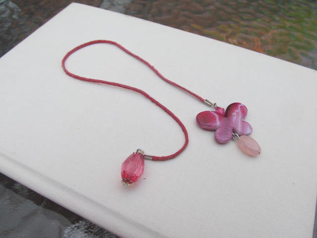 Záložka do knihy: motýlí četba