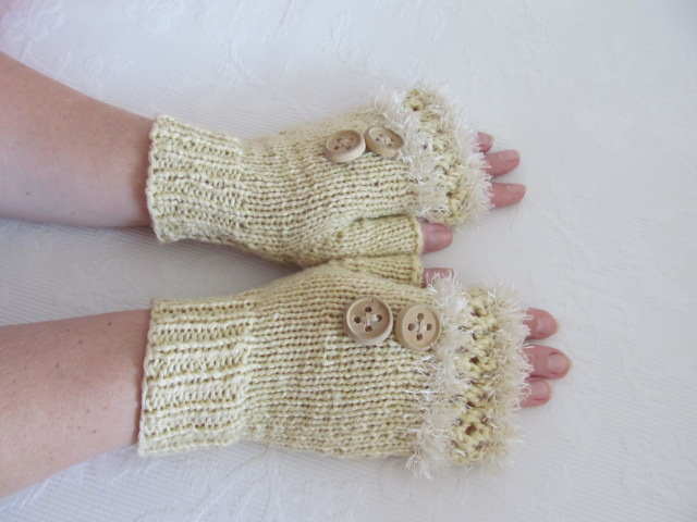 Rukavice - knoflíky