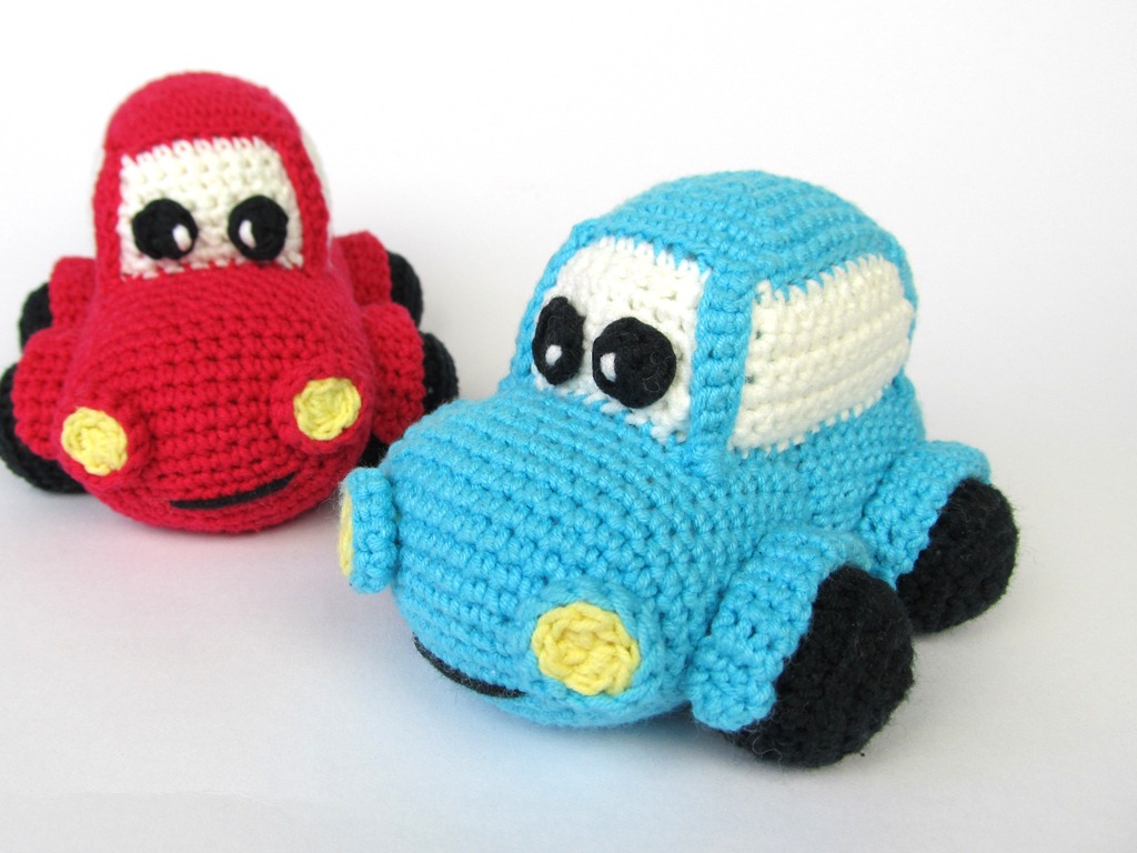 Háčkované autíčko