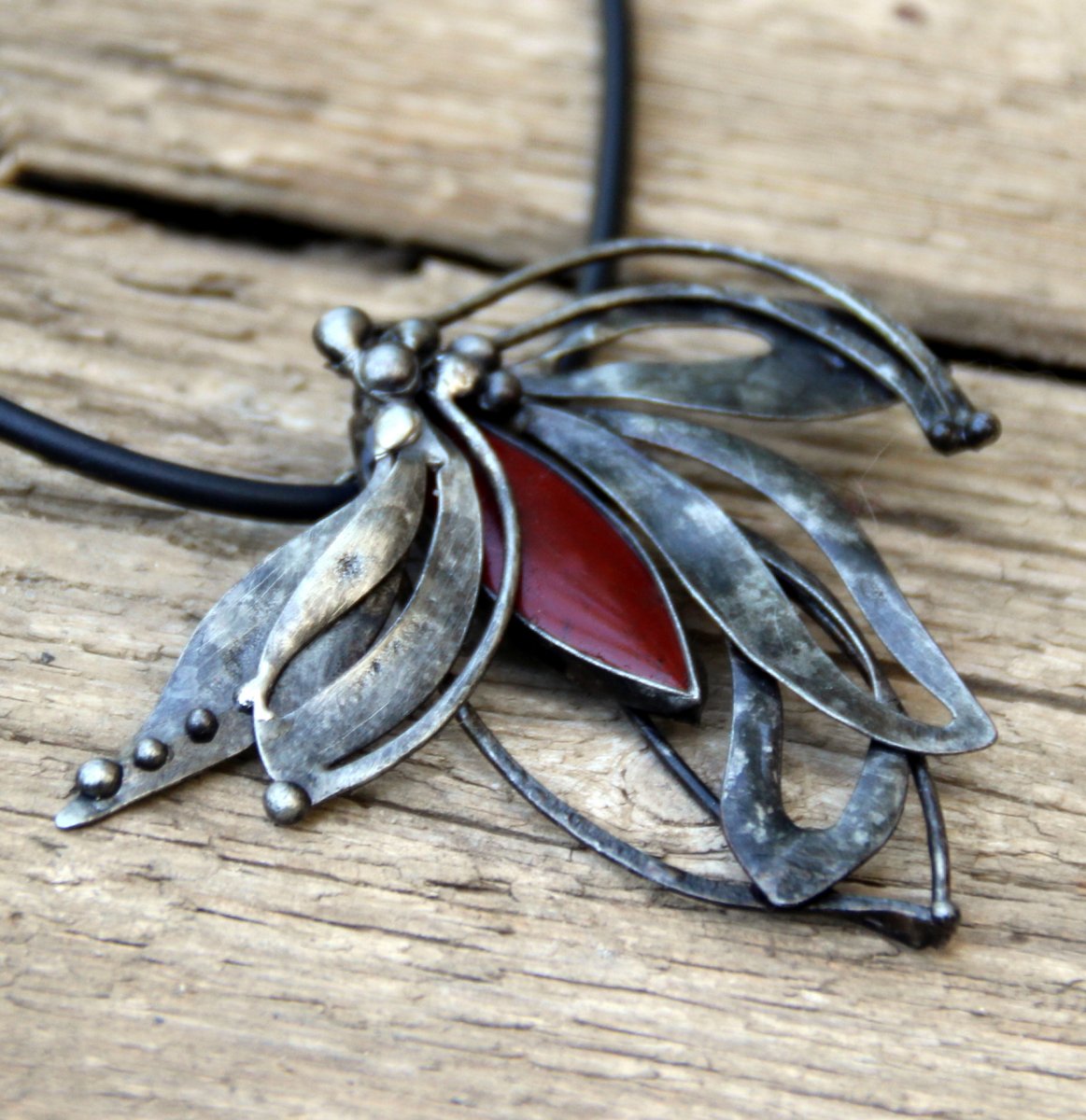 NÁHRDELNÍK  JASPISOVÝ KVĚT