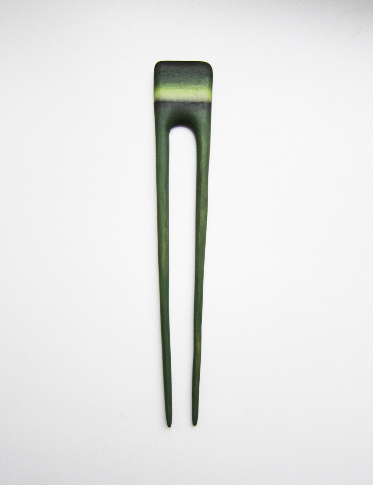 Dřevěná jehlice do vlasů