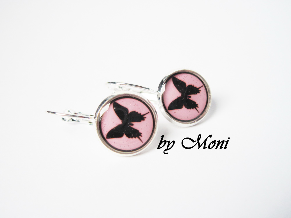 Motýlci v růžovém