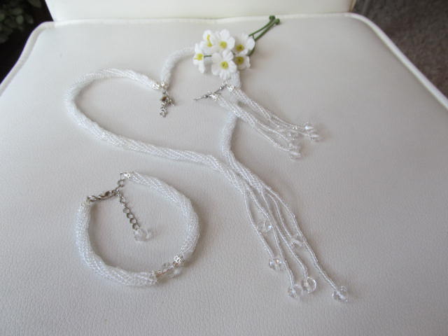 Bílá točená souprava