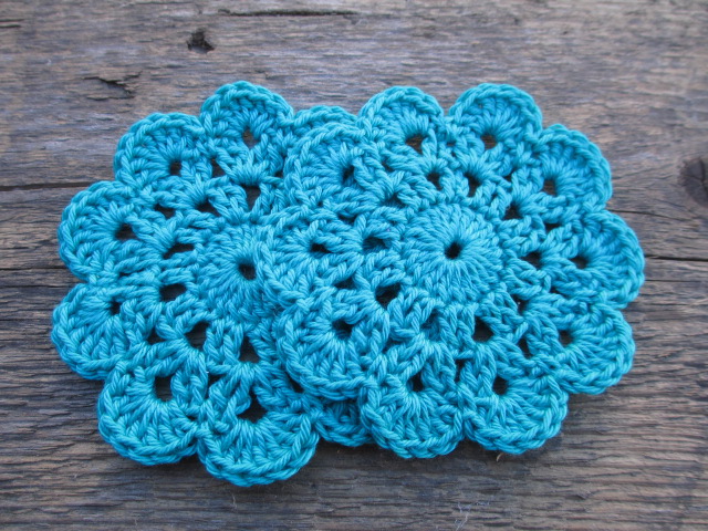 háčkované podšálky