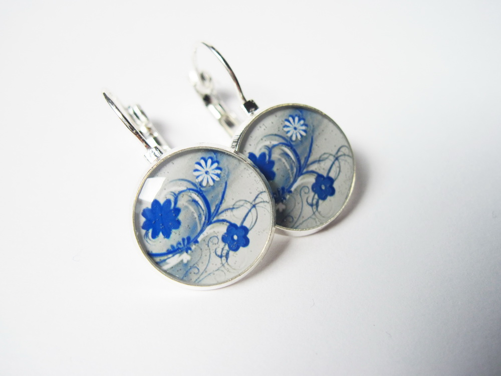 Modro-šedé kvítí