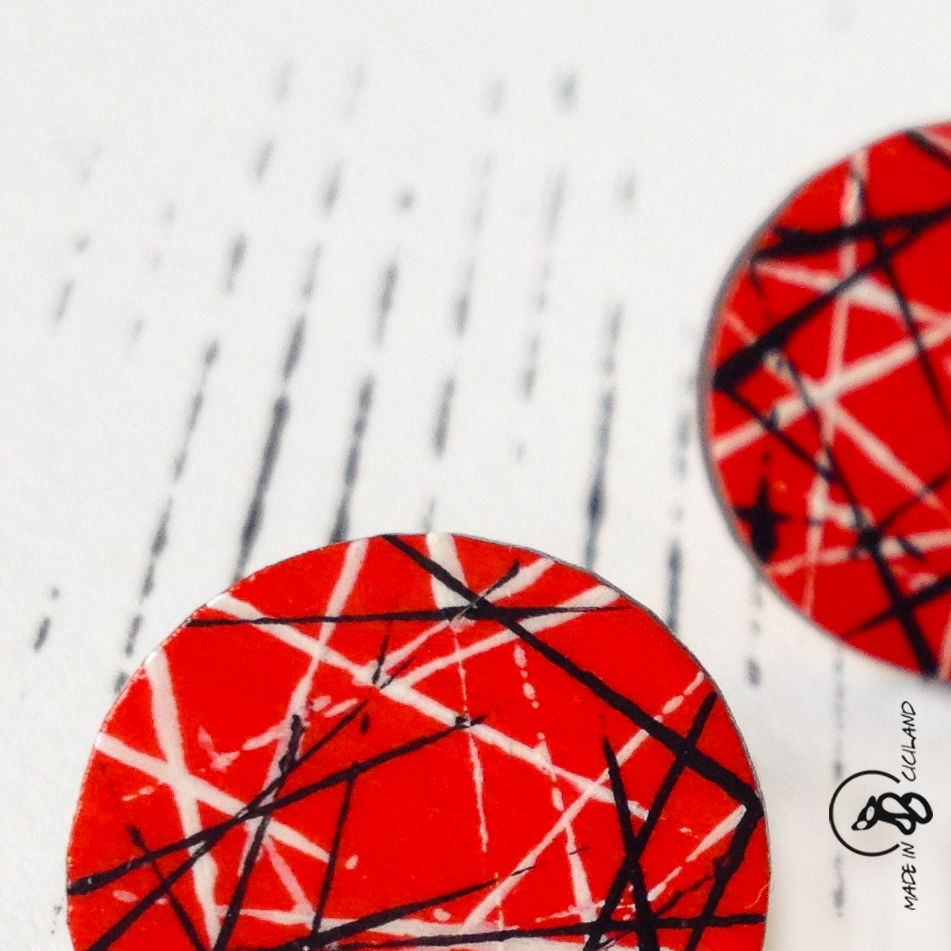 Puzetky červenobílé