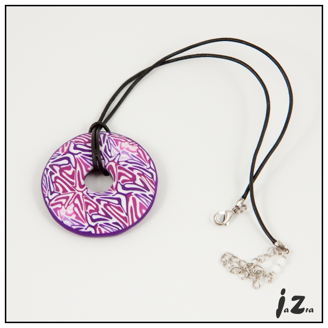 Fialkový přívěsek