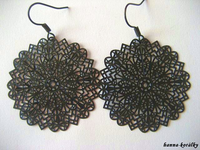 Náušnice - černé krajky