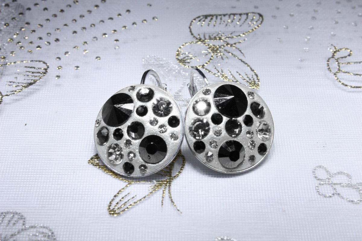 Lesklé kovové náušnice