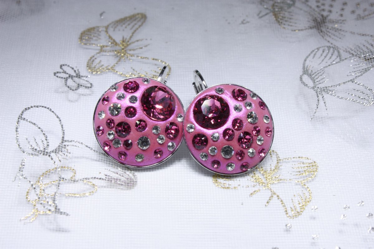 Tmavě růžové náušnice