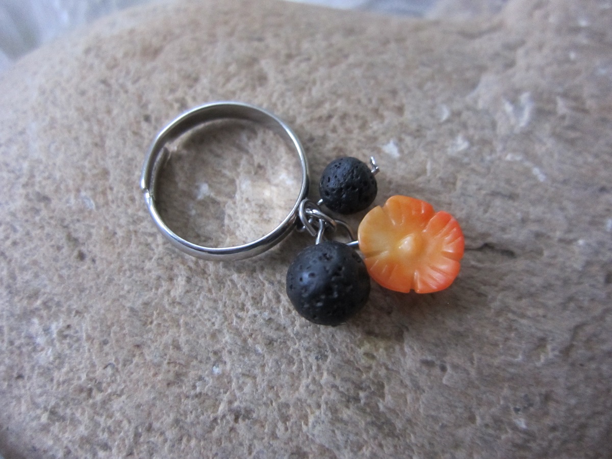 Kvítek v lávě ...