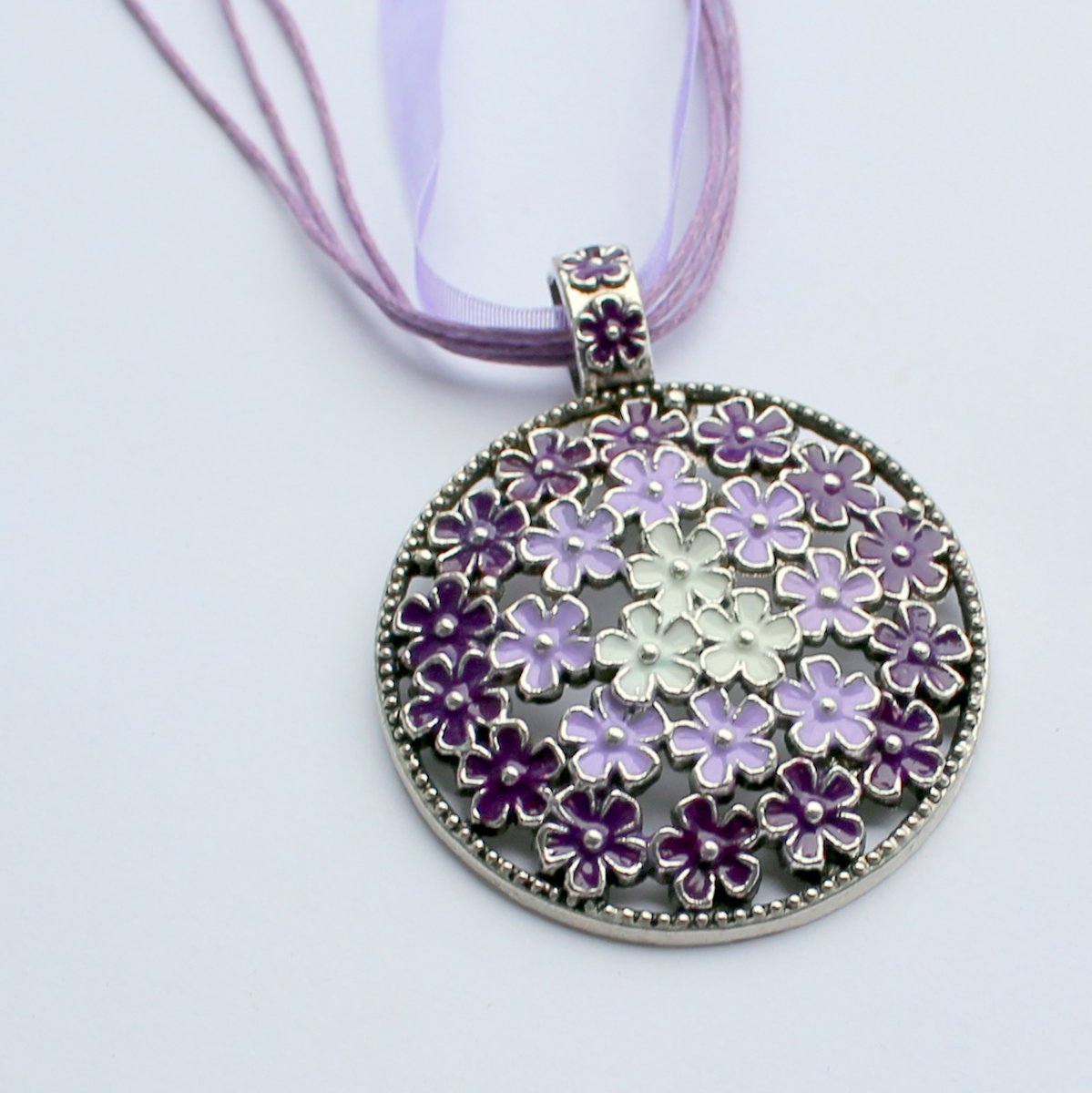 Květinkový luxusní náhrdelník