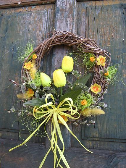 tři žluté tulipány