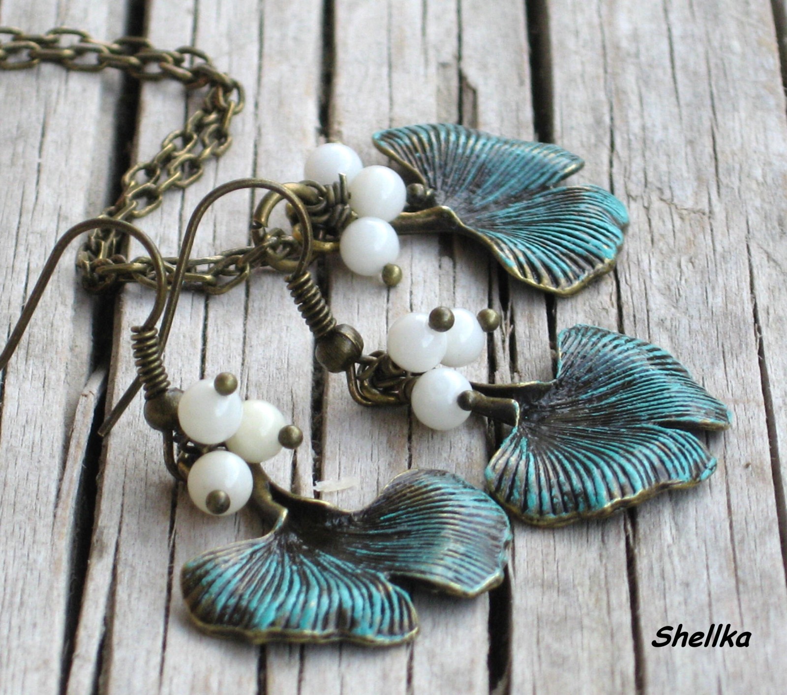 Sada s listy ginka 2