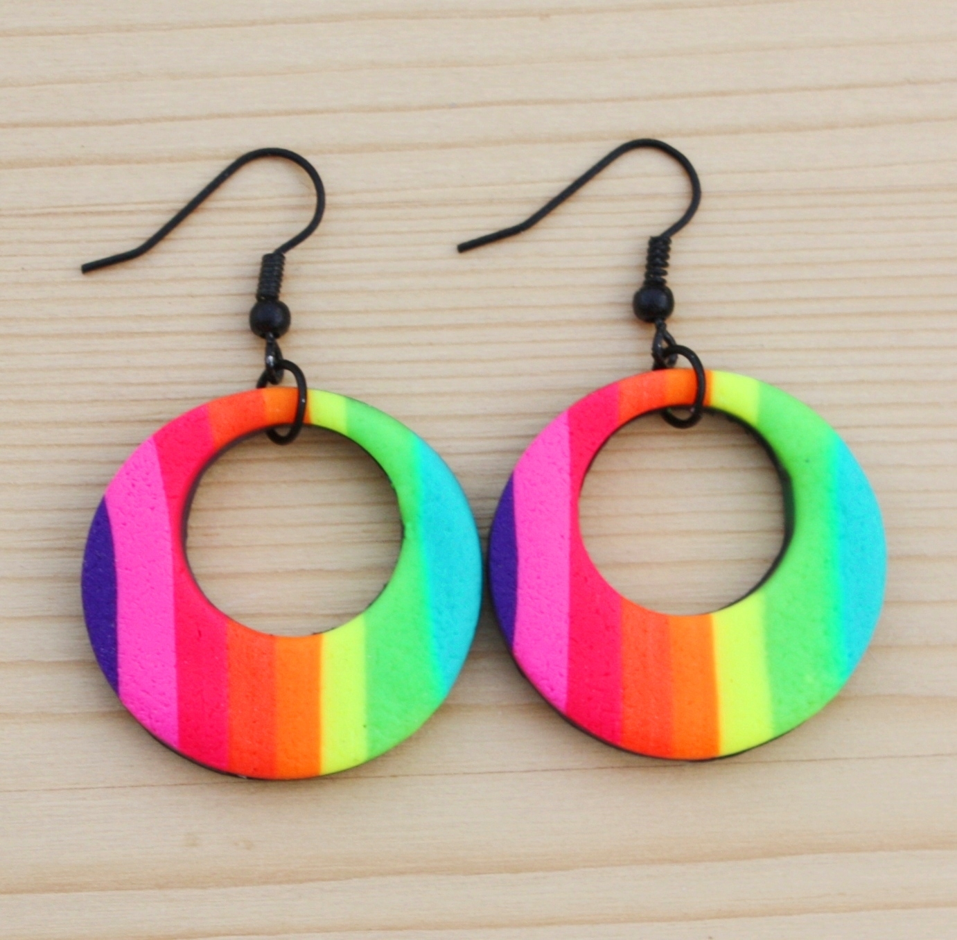 vzorované náušnice