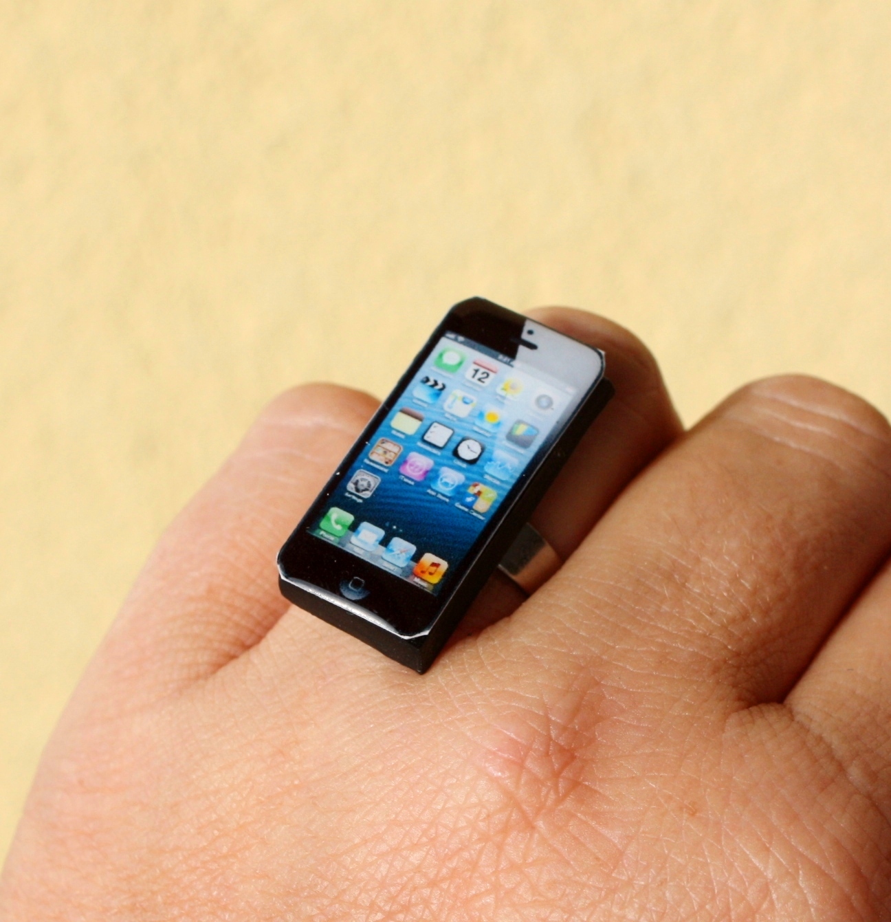 chytrý telefon na prst