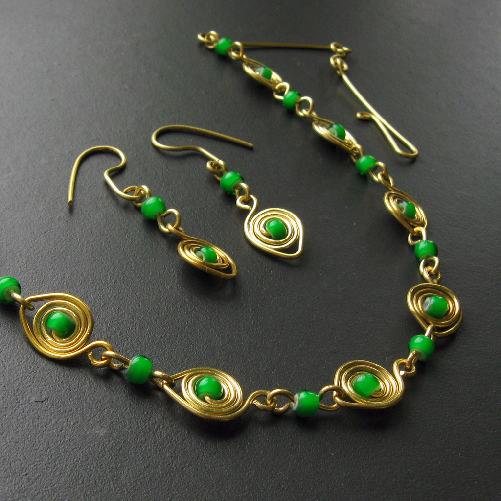 Zelené oči v mosazi