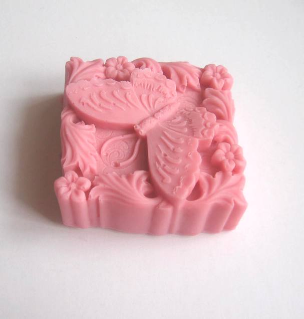 mýdlový motýl světle starorůžový