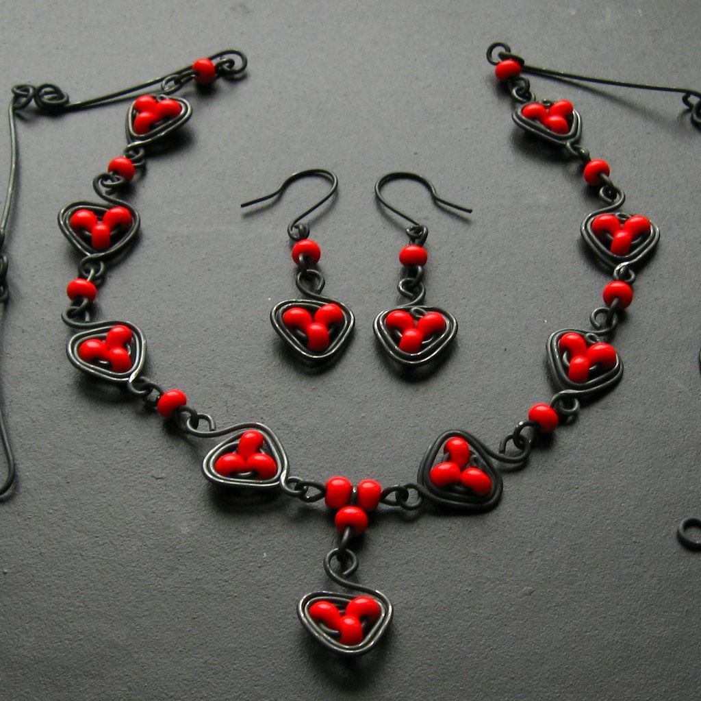 Výstražné červené do trojky