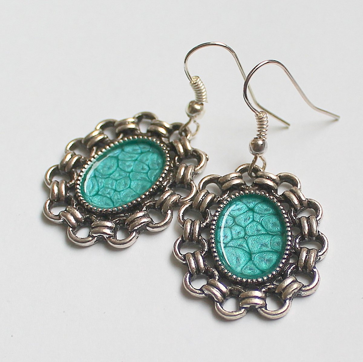 V řetězech - náušnice 