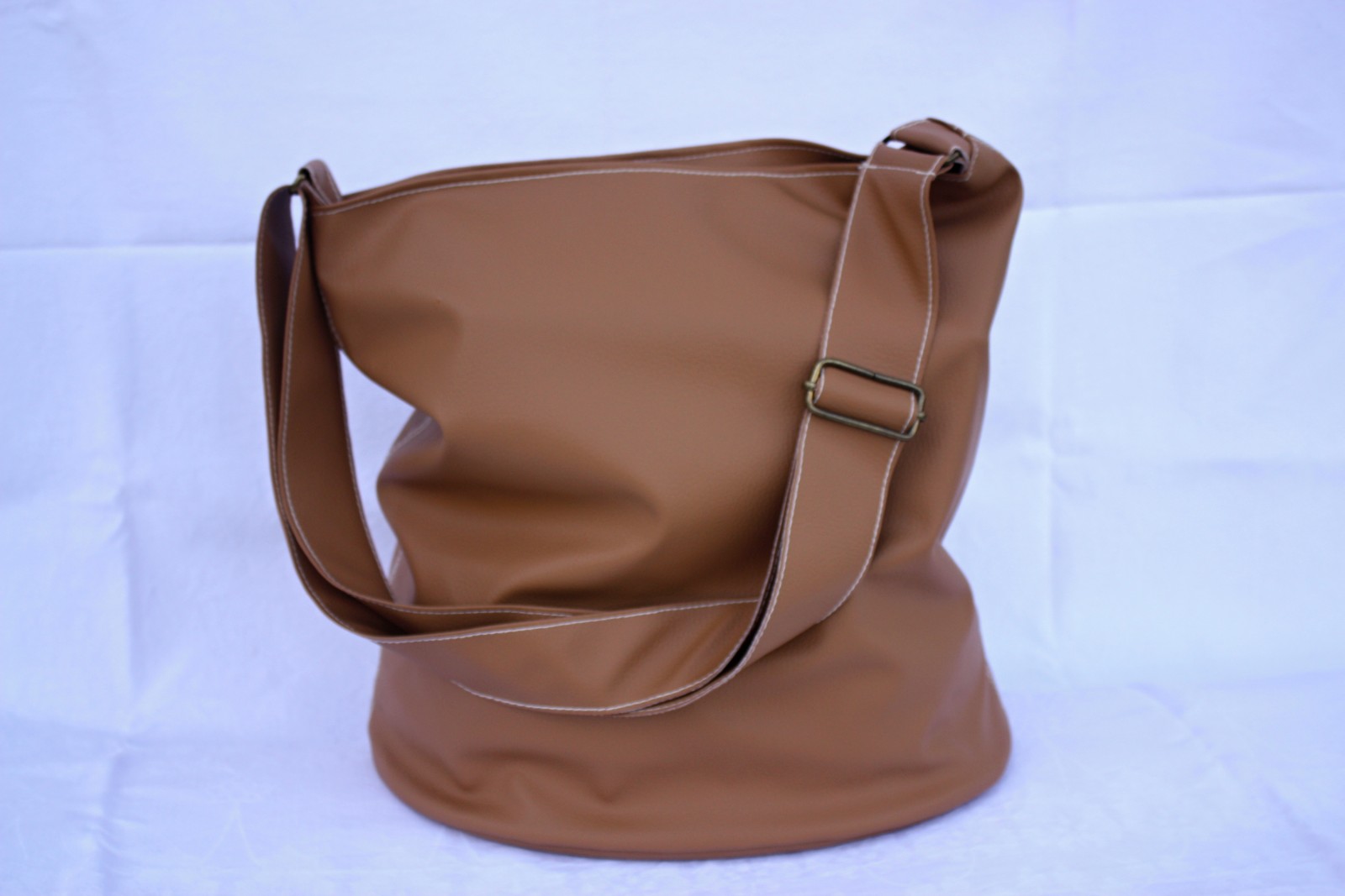 Vak velký béžový