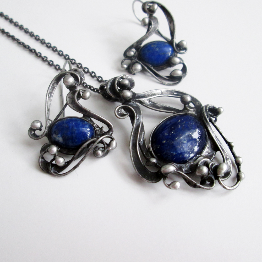 Lapis lazuli-souprava