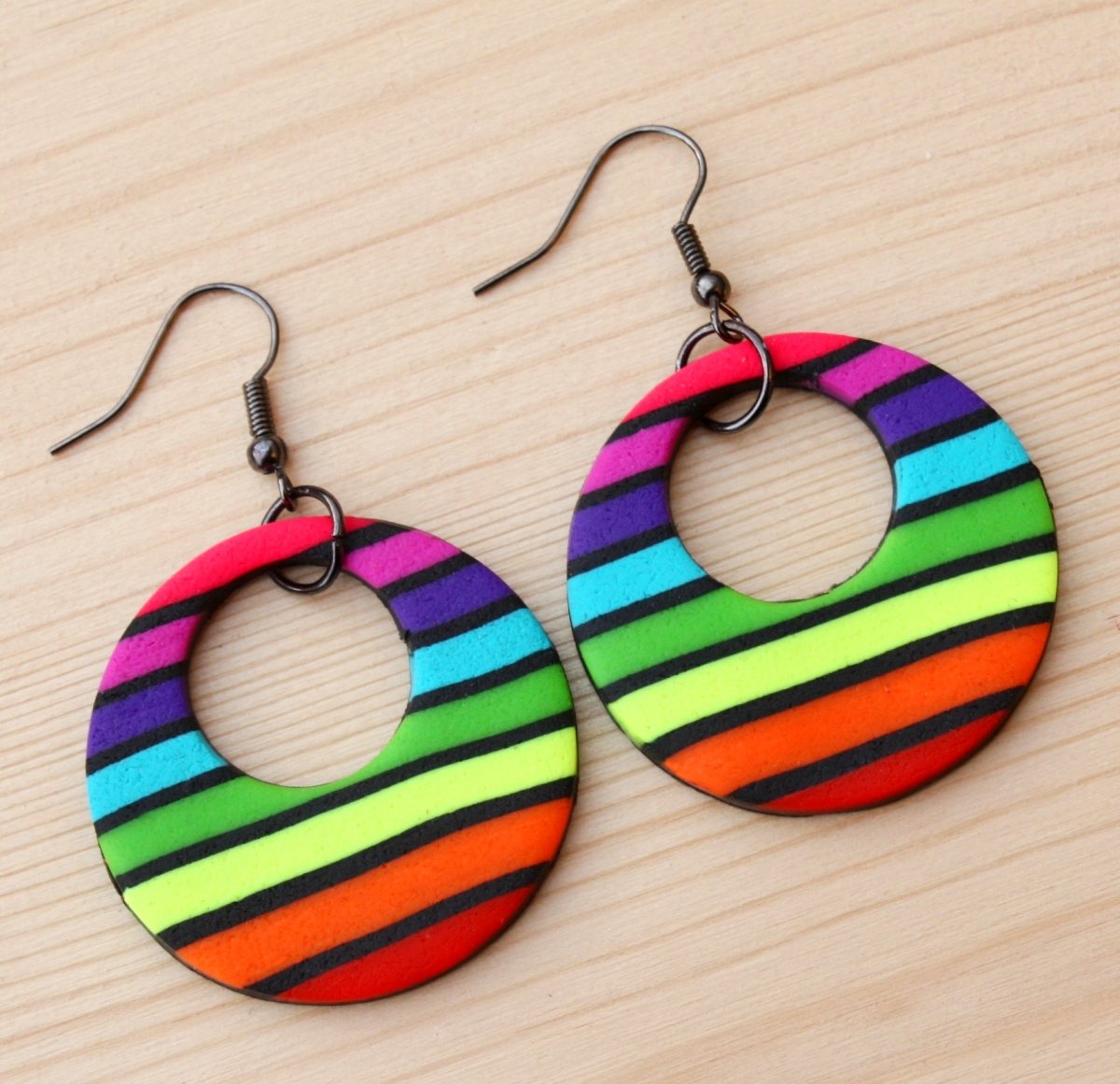 vzorované náušnice