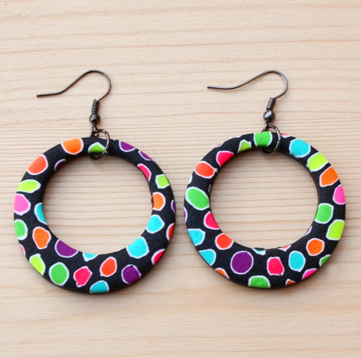 vzorované náušnice ... větší