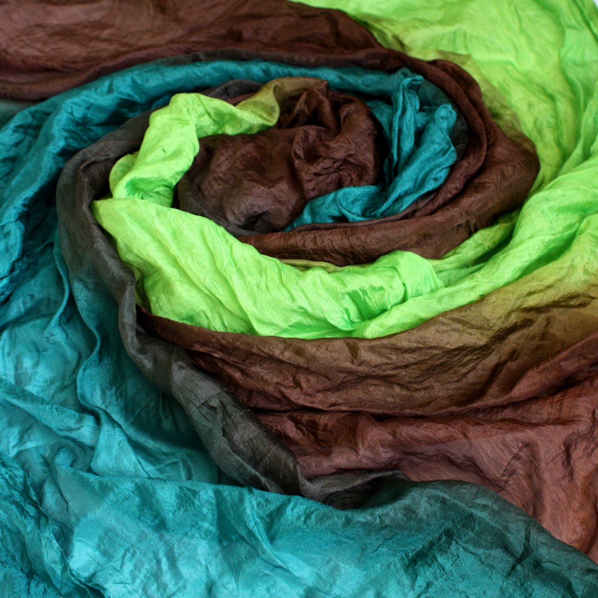 hedvábný pléd zeleno-hnědý 180x90