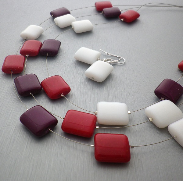 Výrazná sada - náhrdelník + náušnice