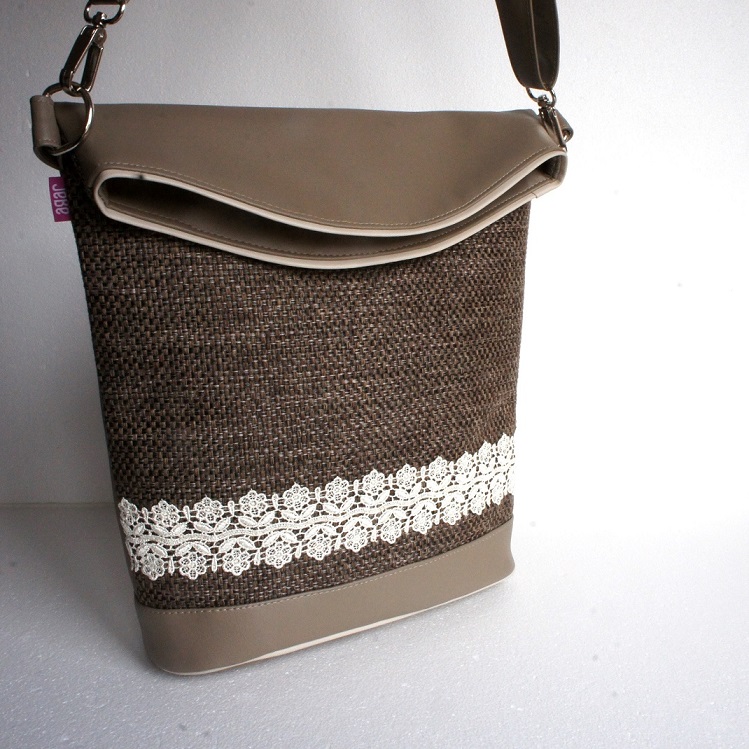 Kabelka "Čipkovanie v hnedej"