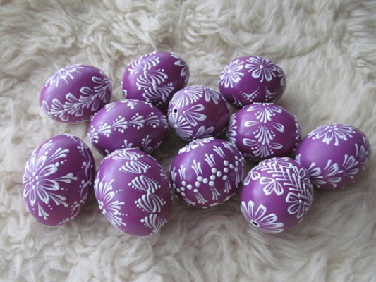 Velikonoční kraslice: fialové