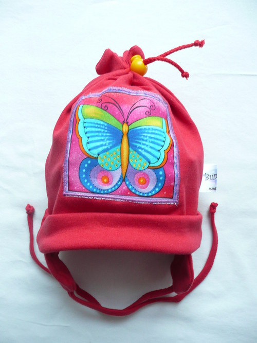 Jarní/podzimní čepička s motýlkem