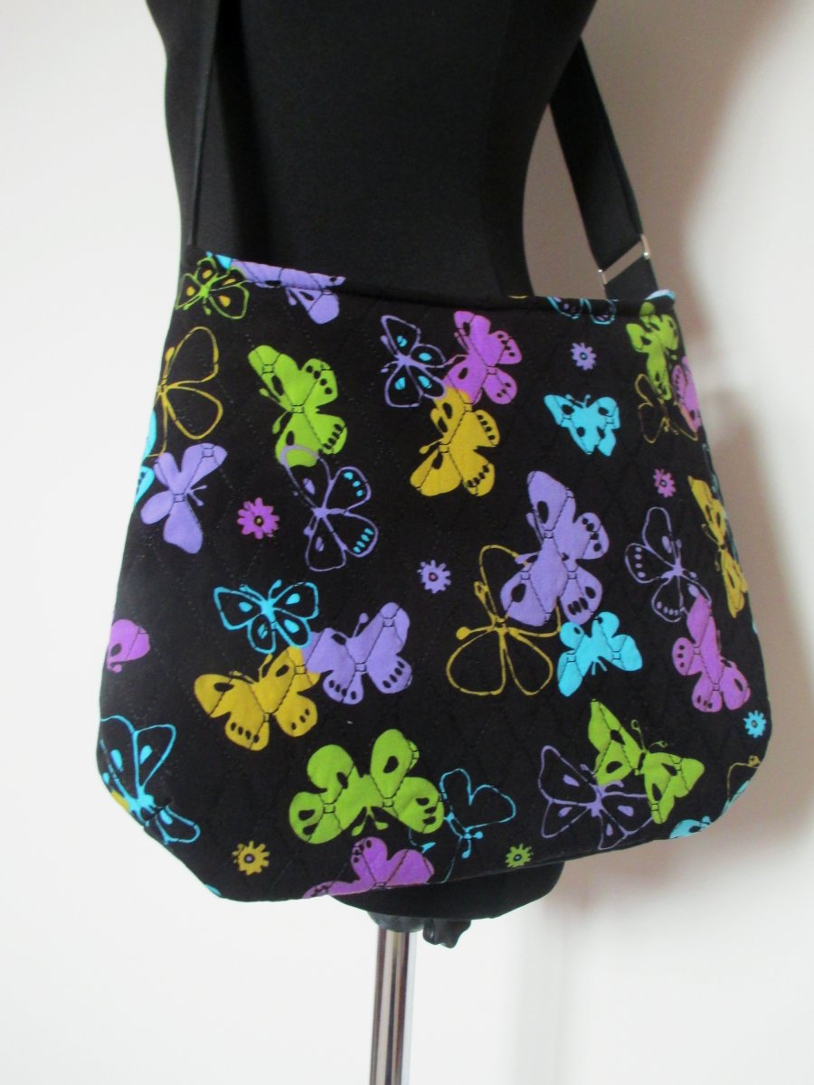 Kabelka- všude motýl