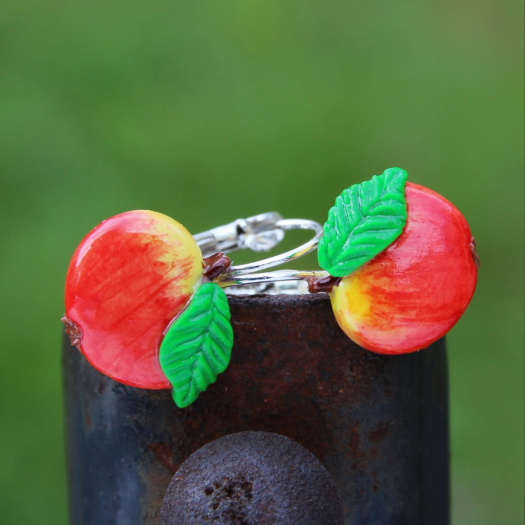 jablíčka (zavírací), fimo náušnice