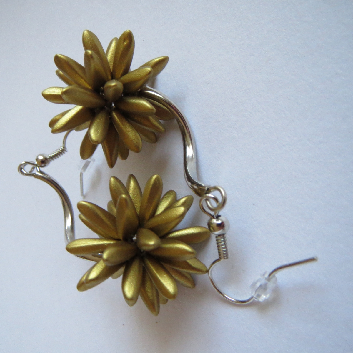 Menší ježci - matná zlatá