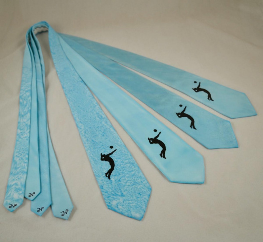 Hedvábná kravata s volejbalistou tyrkysově modrá 7194882, 7194884