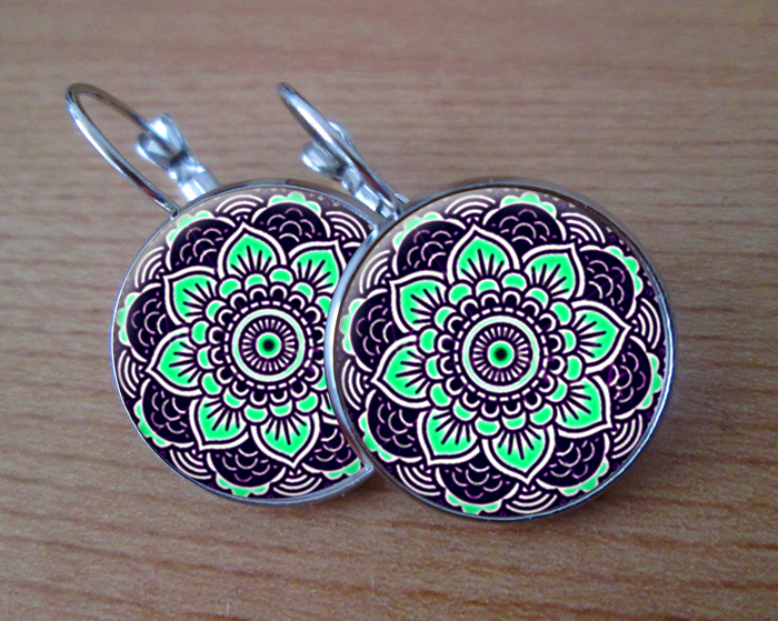 Se zelenou květinou  -  Visací náušnice