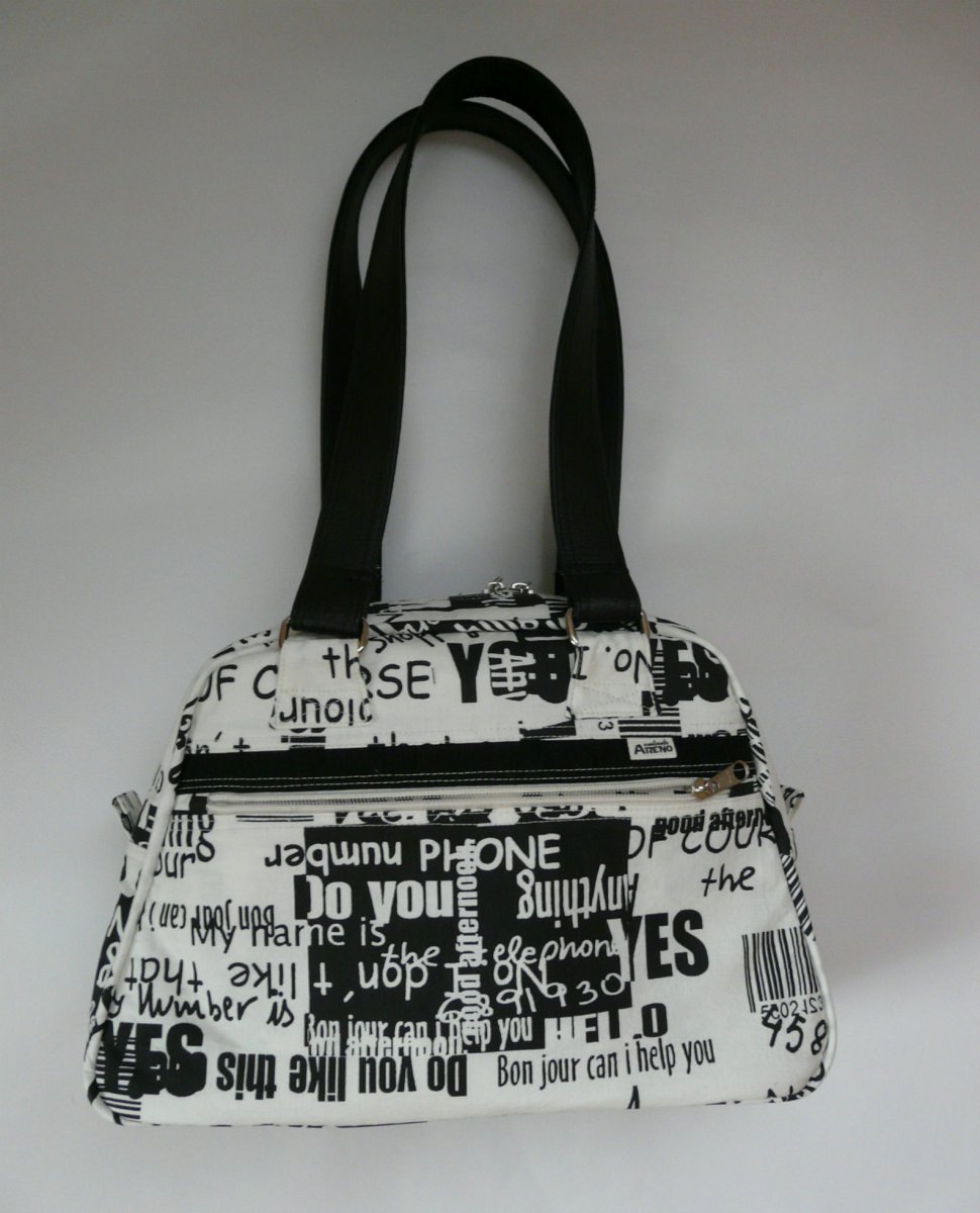 Kabelka s názvem Business class 2